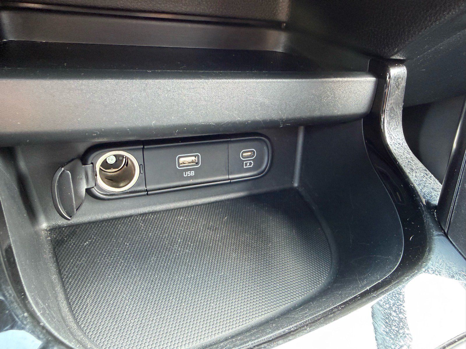 Used 2024 Kia Seltos X-Line AWD/4WD image 17