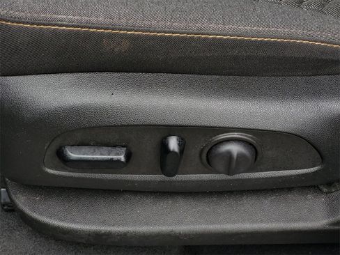 Certified 2024 Chevrolet Equinox LT w/ LPO, Floor Liner Package image 30