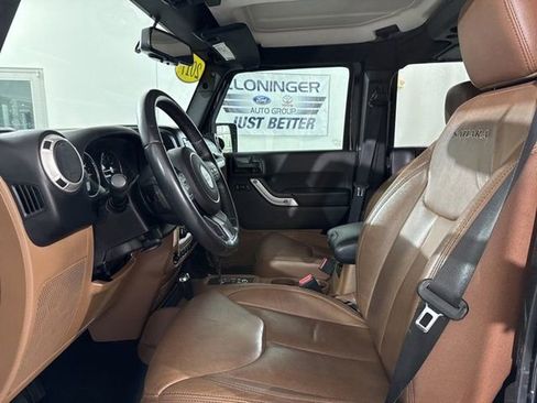 Used 2017 Jeep Wrangler Unlimited Sahara w/ Max Tow Package image 17