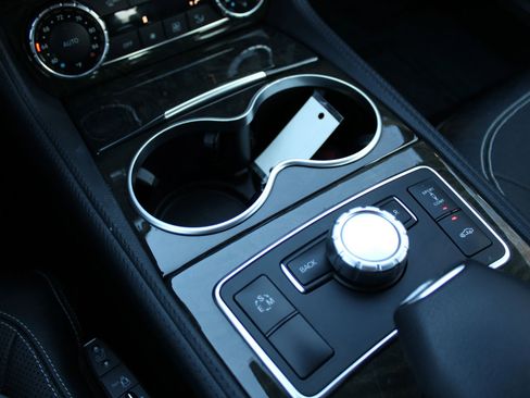 Used 2013 Mercedes-Benz CLS 550 4MATIC image 15