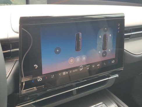 New 2026 Lincoln Nautilus Premier AWD/4WD image 23