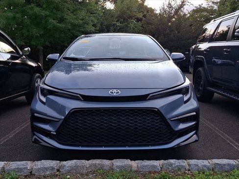 Certified 2026 Toyota Corolla SE FWD image 3