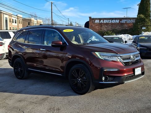 Used 2019 Honda Pilot Touring image 6