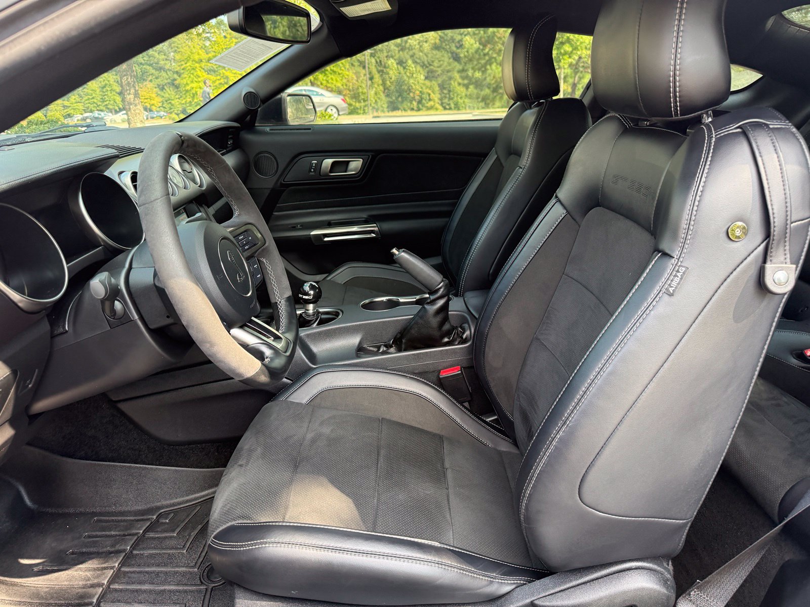 Used 2017 Ford Mustang Shelby GT350 RWD image 33