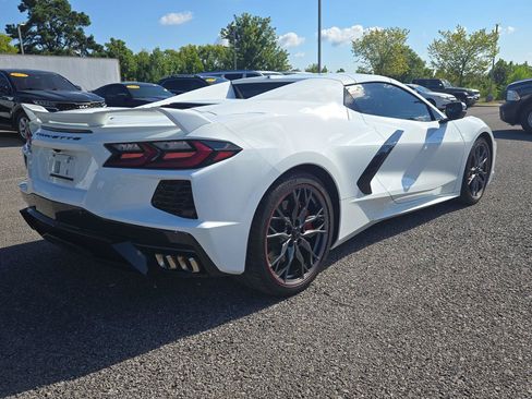 Used 2024 Chevrolet Corvette Stingray Preferred Conv w/ 2LT RWD image 7