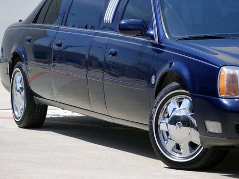 Used 2001 Cadillac De Ville Limousine FWD image 35
