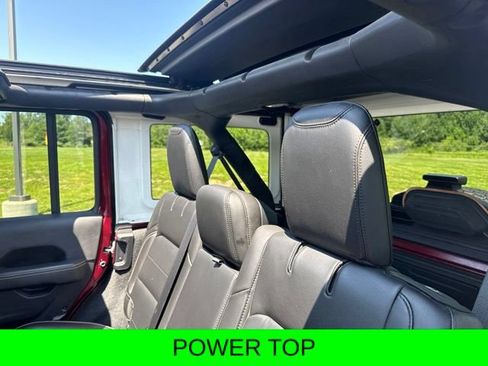 Used 2021 Jeep Wrangler Unlimited Sahara w/ Uconnect 4C Nav & Sound Group AWD/4WD image 35