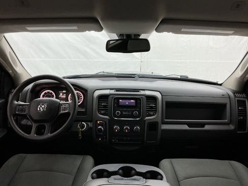 Used 2018 RAM 1500 Express AWD/4WD image 31