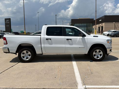Used 2024 RAM 1500 Big Horn AWD/4WD image 8