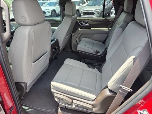 Used 2022 Chevrolet Tahoe LT w/ Luxury Package RWD image 11