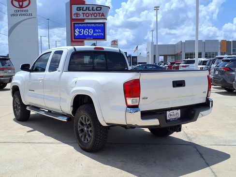 Certified 2021 Toyota Tacoma SR5 RWD image 2