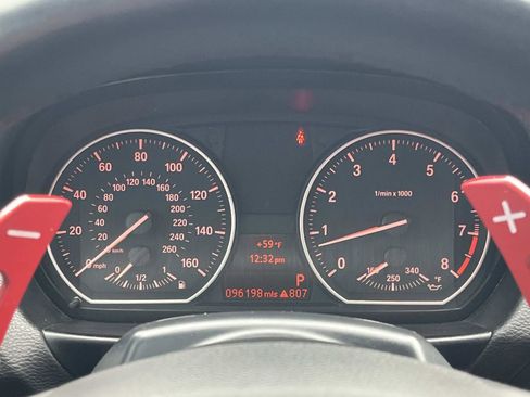 Used 2013 BMW 135i Convertible image 33