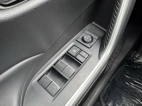 Certified 2022 Toyota RAV4 XLE image 32