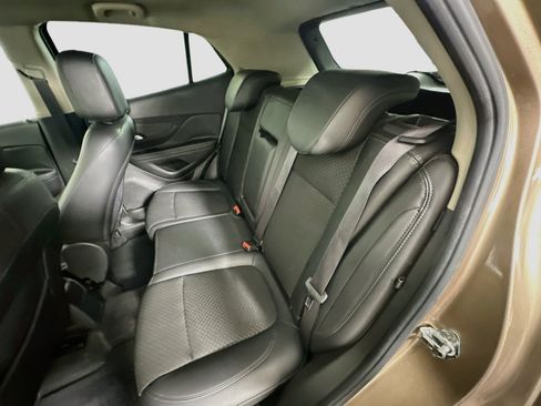 Used 2019 Buick Encore Sport Touring FWD image 27
