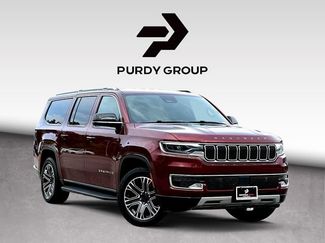 Used 2024 Jeep Wagoneer L Series II w/ Flexible Seating Group AWD/4WD video 1