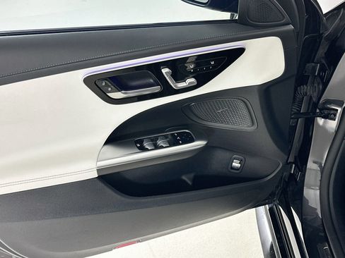 Used 2022 Mercedes-Benz C 300 Sedan image 19