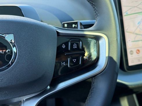 Certified 2025 Volvo EX30 Ultra image 32