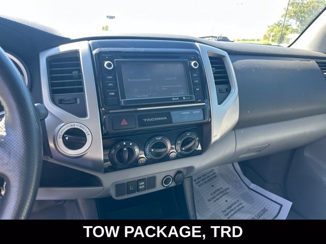 Used 2015 Toyota Tacoma 4x4 Double Cab w/ TRD Off-Road Package image 3