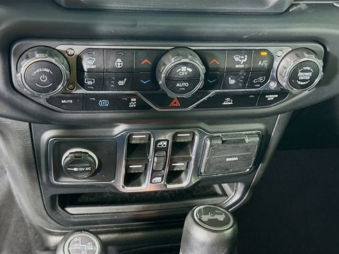 Used 2023 Jeep Wrangler Sahara w/ Cold Weather Group image 24