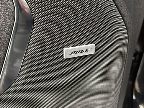 Used 2025 Chevrolet Tahoe Z71 w/ Comfort Package image 32