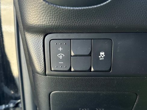 Used 2019 Kia Soul + FWD image 20