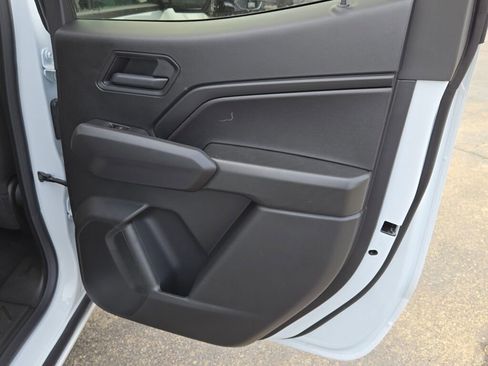 Used 2025 Chevrolet Colorado W/T w/ Advanced Trailering Package image 8