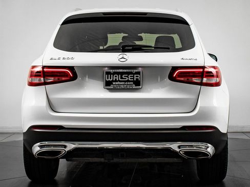 Used 2017 Mercedes-Benz GLC 300 4MATIC image 10