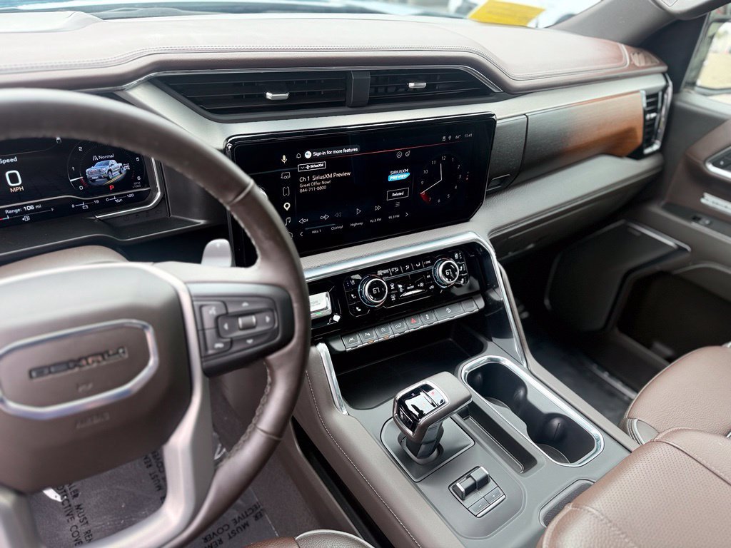Used 2025 GMC Sierra 1500 Denali w/ Denali Reserve Package AWD/4WD image 16