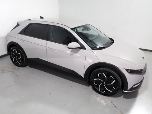 Used 2024 Hyundai Ioniq 5 SEL AWD/4WD image 11