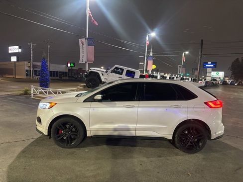 Used 2019 Ford Edge ST w/ Equipment Group 401A image 20