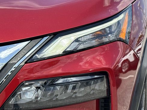 Certified 2021 Nissan Rogue S FWD image 10
