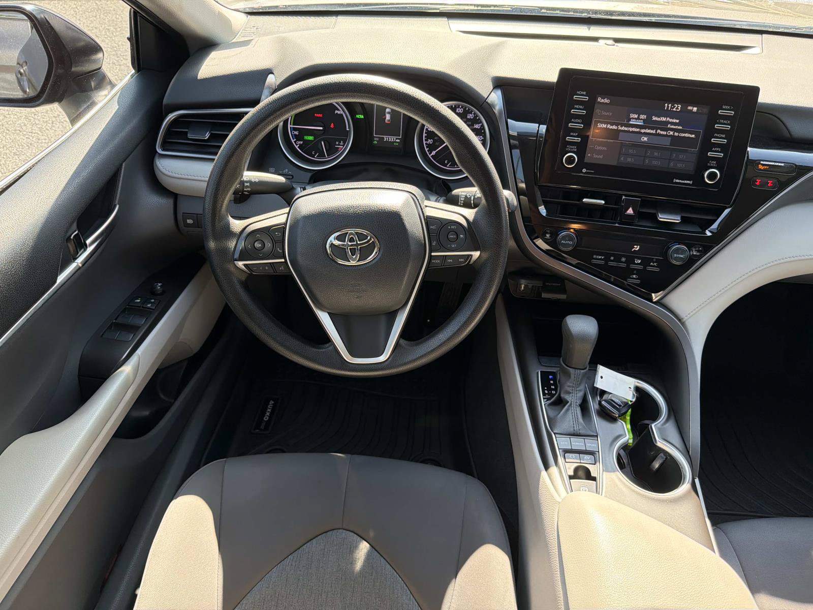 Used 2023 Toyota Camry LE FWD image 24