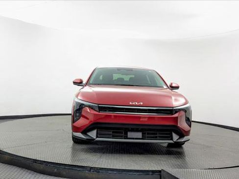 Used 2025 Kia K4 EX image 12