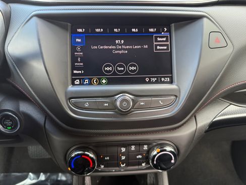 Used 2022 Chevrolet TrailBlazer RS image 13