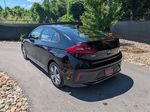Used 2019 Hyundai Ioniq Plug-In Hybrid FWD image 3