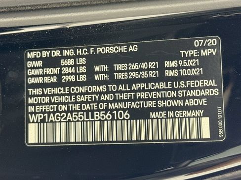 Certified 2020 Porsche Macan GTS AWD/4WD image 34
