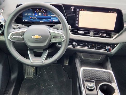 Used 2026 Chevrolet Equinox LT FWD image 26
