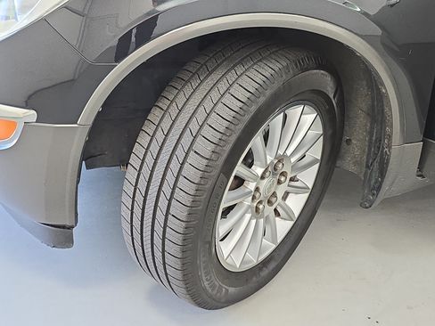 Used 2012 Buick Enclave Leather FWD image 32