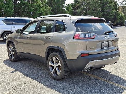 Used 2021 Jeep Cherokee Limited AWD/4WD image 5