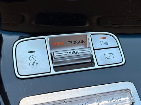 New 2026 Genesis GV70 2.5T AWD/4WD image 19
