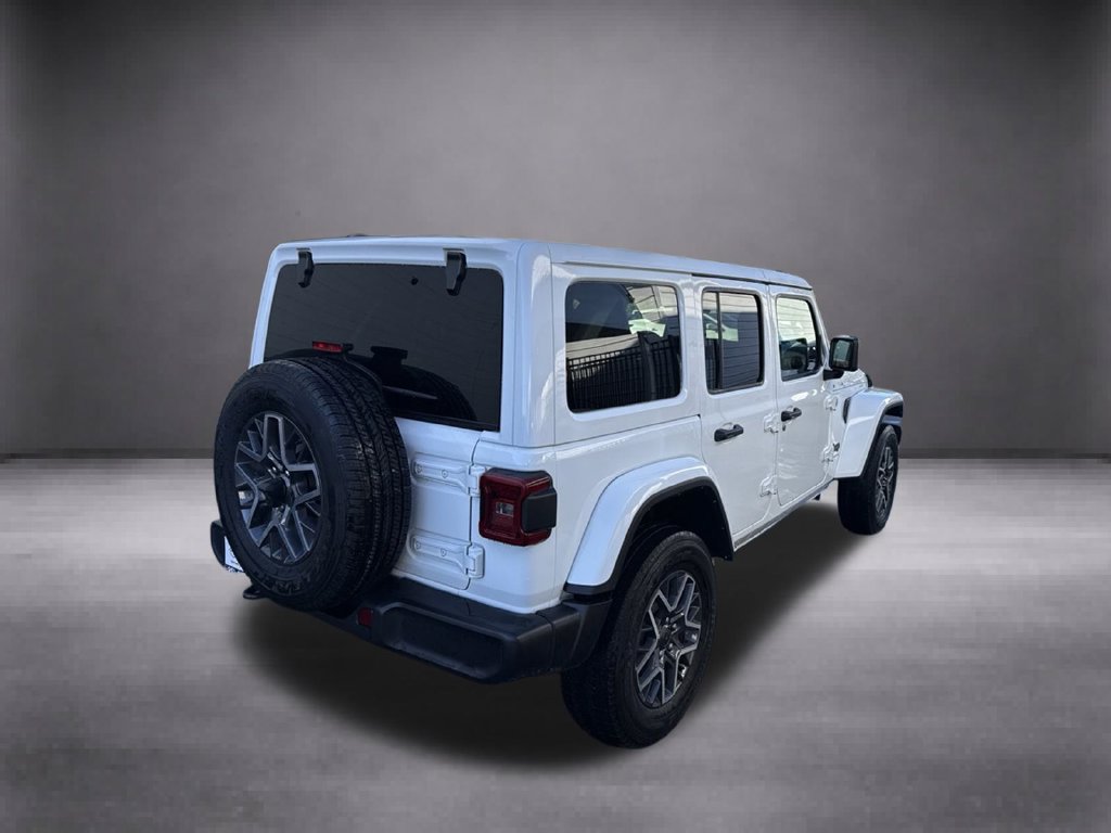 Used 2025 Jeep Wrangler Unlimited Sahara AWD/4WD image 4