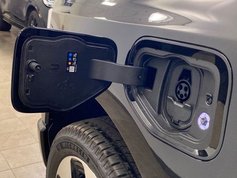 New 2025 Ford F150 Lightning Platinum image 14