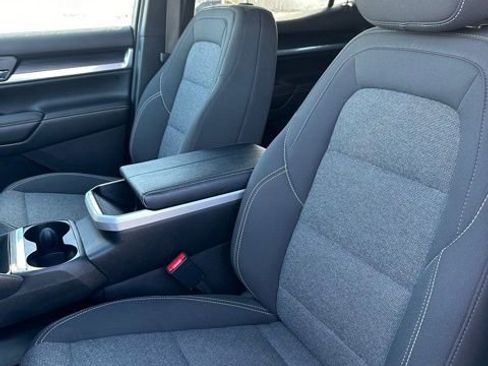 Used 2025 GMC Terrain Elevation image 21