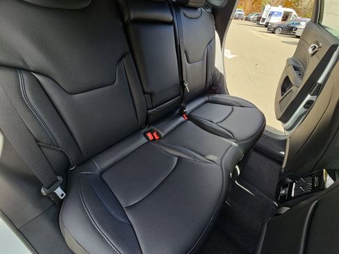 New 2026 Jeep Compass Limited image 11