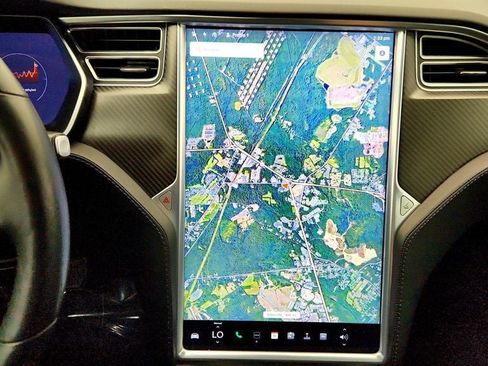 Used 2018 Tesla Model S 100D image 22