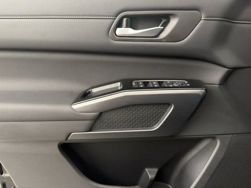 New 2026 Nissan Pathfinder SL image 23