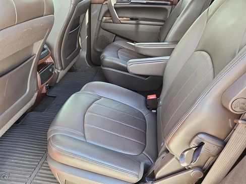 Used 2014 Buick Enclave Premium image 9