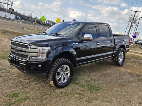 Used 2018 Ford F150 Platinum w/ Equipment Group 701A Luxury image 23