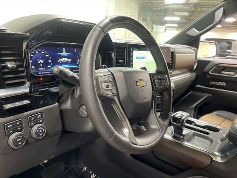 Used 2024 Chevrolet Silverado 1500 High Country w/ Technology Package image 14