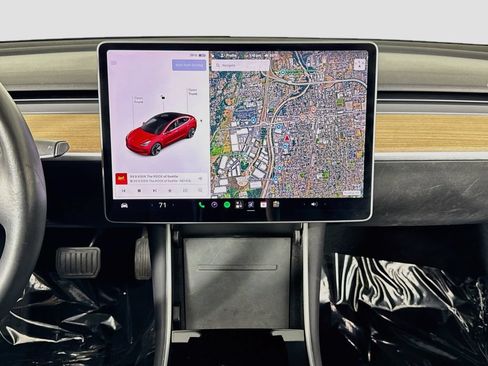 Used 2018 Tesla Model 3 Mid Range RWD image 15